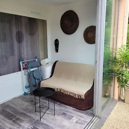 Location Studio + Loggia Le Cap D'agde 6 Personnes * آجد